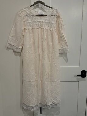 Christian Dior Vintage Peach Pink Nightgown W Ivory Lace Oversized OS Fit in EUC
